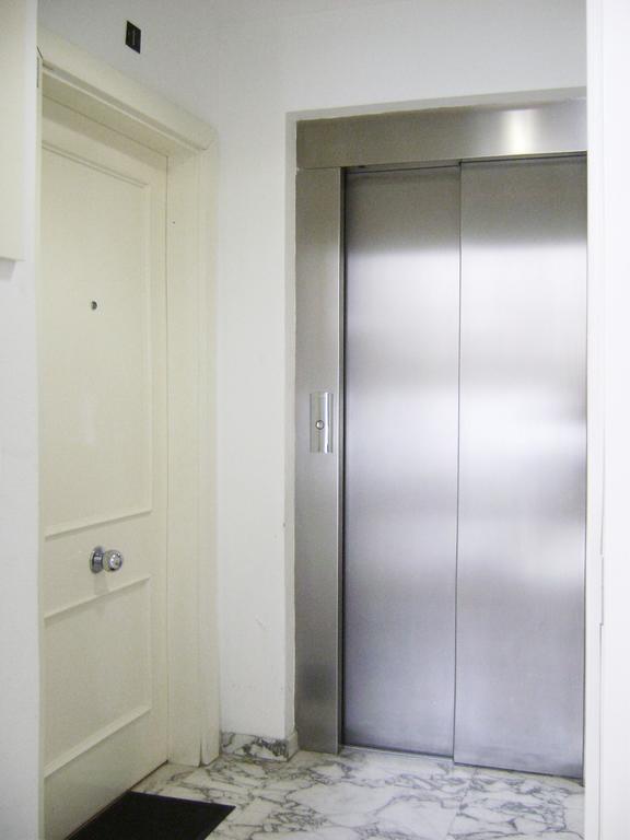 Apartment Guell Barcelona Luaran gambar
